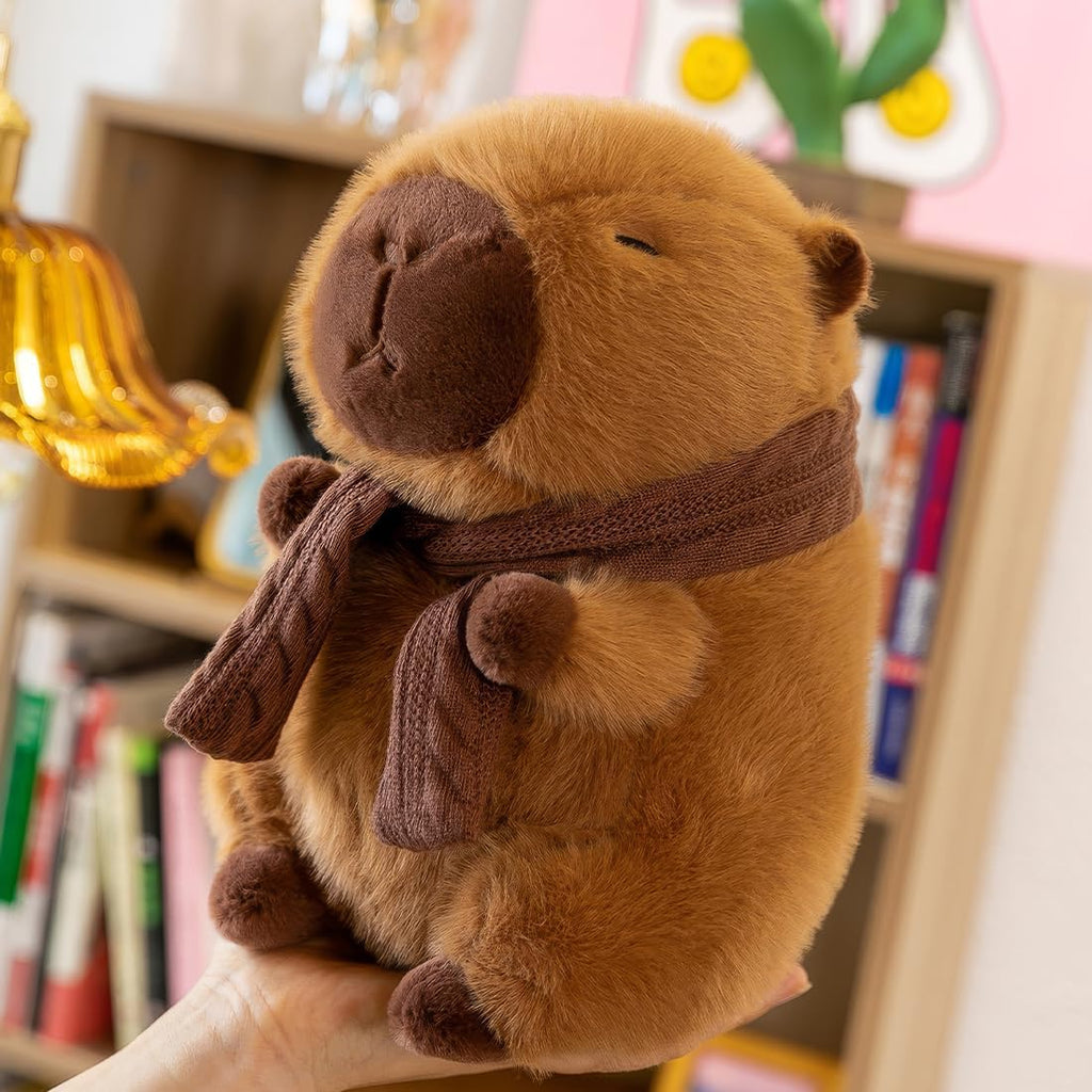 Capybara - Peluche a Forma Di Maialino, 25 Cm, Con Foulard, Simpatica Simulazione, Giocattolo Di Peluche, Regalo per Adulti E Bambini